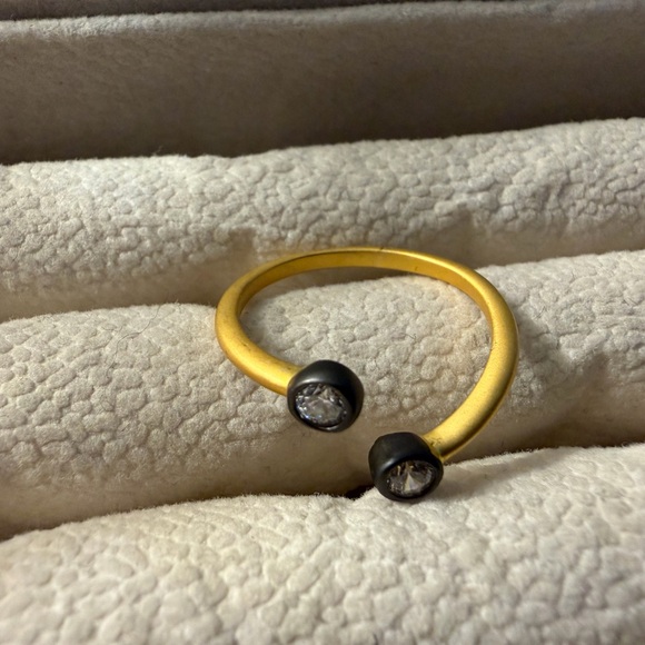 Fredia Rothman Elegant Gold and Silver Women's Size 7 Ring - Picture 2 of 2